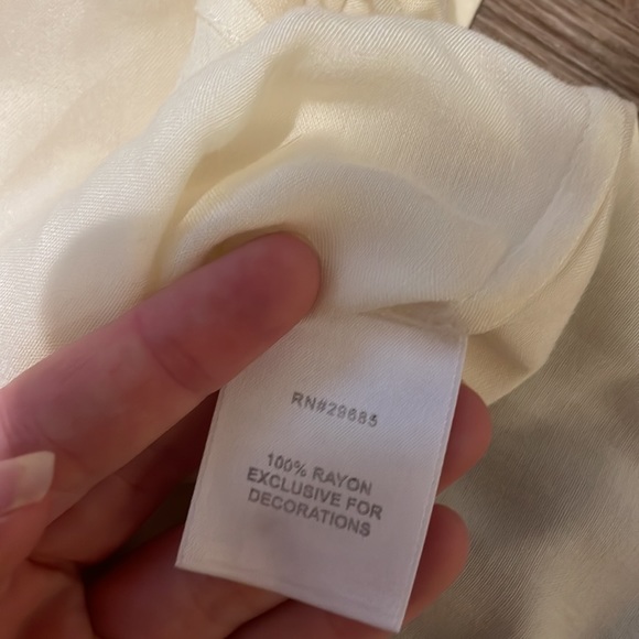 Pendleton Cream Geometric Pattern Button Down - Picture 6 of 12